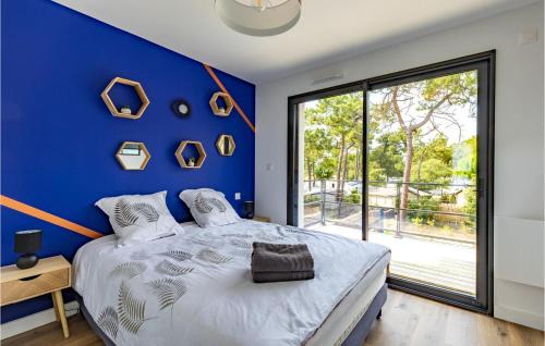 Saint-Jean-de-Monts Casa | Cozy Home In Stjean De Monts