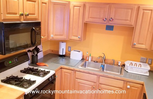 Historic District Casa | Cozy home in Georgetown with gigabit internet, hiking, skiing, & a cool train!