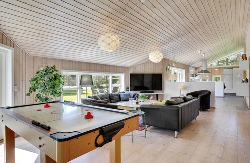 Udsholt Casa | Acogedora casa en Græsted con sauna