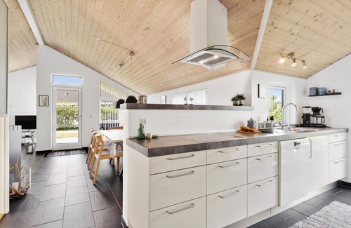 Falen Casa | Hermosa casa en Hemmet con cocina