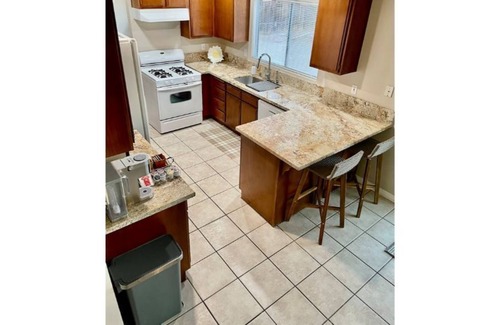 Hesperia Casa | Cozy home in Hesperia, 26 mi from Wrightwood