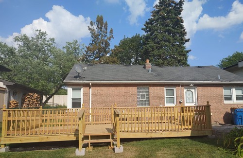 Fullersburg Casa | Cozy Home in Historic Hinsdale IL 30 minutes from Downtown Chicago