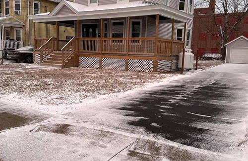 Holyoke Casa | Cozy Home in Holyoke with 3 bedrooms