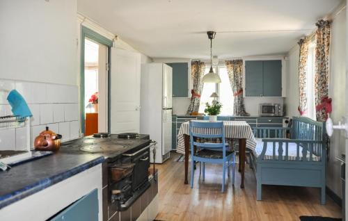 Kristinehamn Casa | Cozy Home In Kristinehamn With Wifi