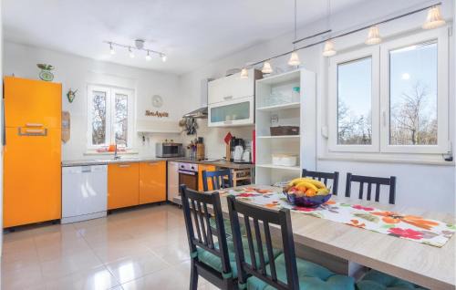 Topid Casa | Cozy Home In Labin With Wifi