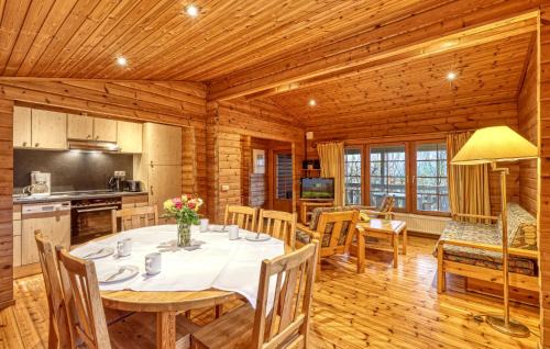 Fehrenbach Casa | Cozy Home In Masserberg With Wifi