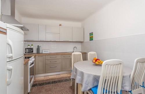 Municipality of Omisalj Casa | Acogedora casa en Omisalj con cocina