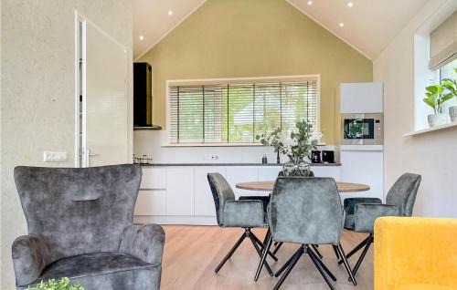 Oosterwolde Casa | Cozy Home In Oosterwolde With Sauna