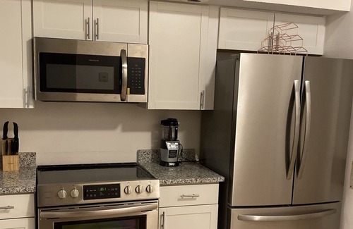 Arlington Casa | Cozy Home in Quiet, Safe Neighborhood