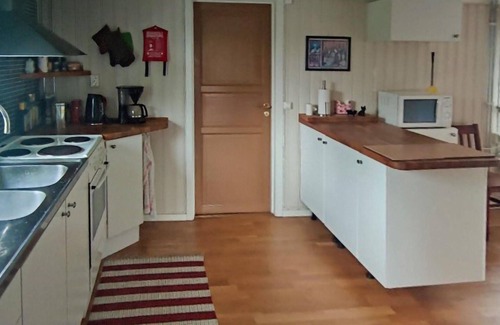 Ramkvilla Casa | Acogedora casa en Ramkvilla con cocina
