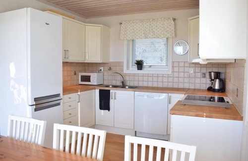 Tofta Casa | Acogedora casa en Rockneby con cocina