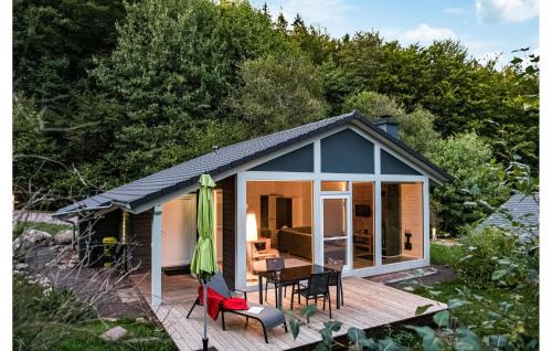 Ruhla Casa | Cozy Home In Ruhla With Kitchen