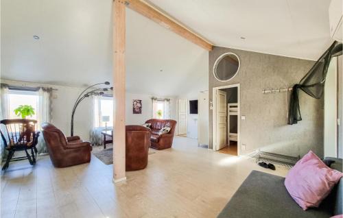 Skaerhamn Casa | Cozy Home In Skärhamn With Wifi