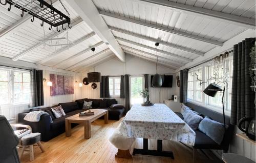 Vinje Casa | Cozy Home In Vinje With Wifi