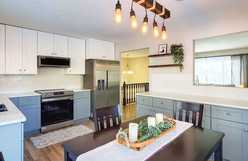 Gem Lake Casa | Cozy home in White Bear lake area filled with natural light!