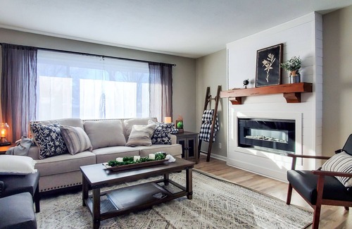 Gem Lake Casa | Cozy home in White Bear lake area filled with natural light!