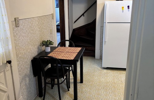 Morgantown Casa | Cozy home located in the historic section of Morgantown, West Virginia