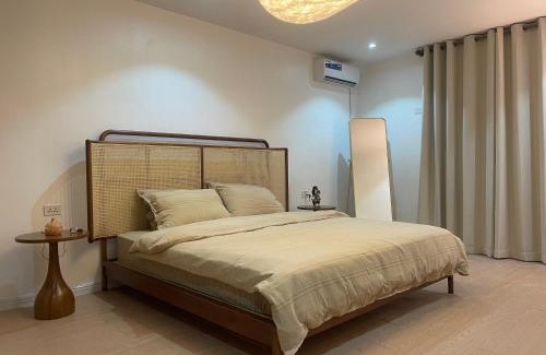 Moonwalk Casa | Cozy home manila