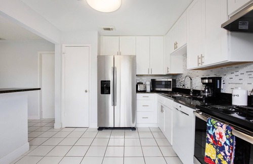 Indian Wells Casa | Cozy home minutes away from Disney