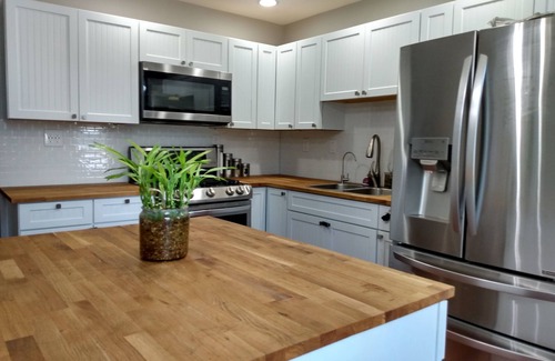 Ottawa Casa | Cozy home near Downtown Ottawa and Starved Rock State Park