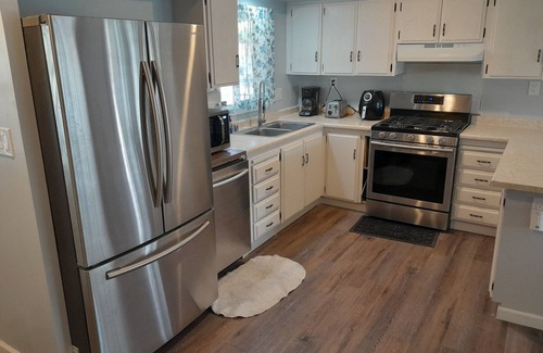 Bodfish Casa | Cozy Home Near Hot Springs, Isabella Lake and The Kern River.
