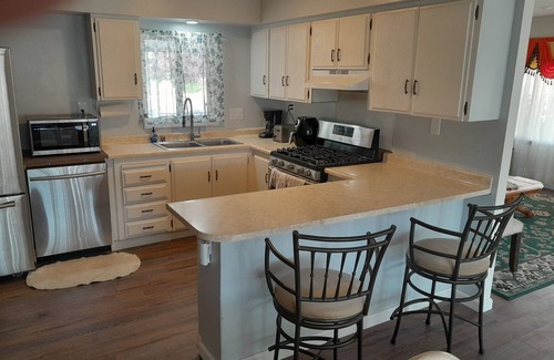 Bodfish Casa | Cozy Home Near Hot Springs, Isabella Lake and The Kern River.