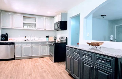 Huntersville Casa | Cozy home near Latta Plantation Reserve!