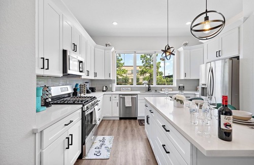 Riverside Terrace Casa | Cozy Home Near MedCenter, Uptown, & Downtown