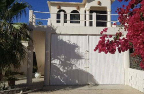 Buenavista Apartamento | Cozy Home One Off the Beach