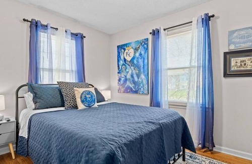 Independence Casa | Cozy Home Quiet Mins from KC Attractions