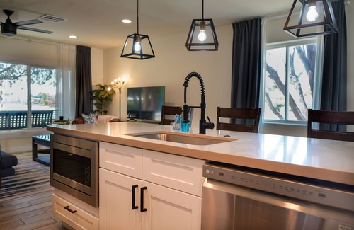 Alhambra Casa | Cozy Home Retreat / Near GCU, Uptown PHX