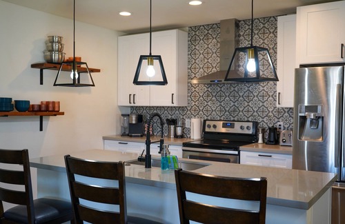 Alhambra Casa | Cozy Home Retreat / Near GCU, Uptown PHX