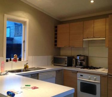 Hillsborough Casa | Cozy Home Stay at Hillsborough Road - Auckland City