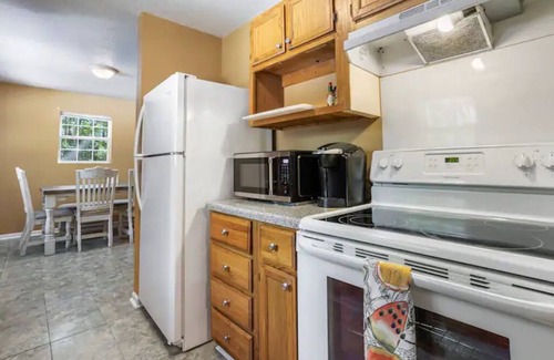 St. Martin Casa | Cozy Home w/ Pool near Beaches Sleeps 8
