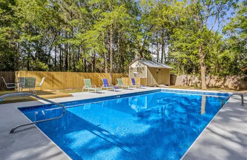 St. Martin Casa | Cozy Home w/ Pool near Beaches Sleeps 8