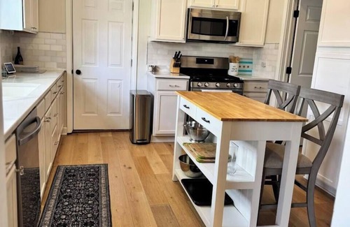 Lake Geneva Casa | Cozy Home Walkable Downtown LG