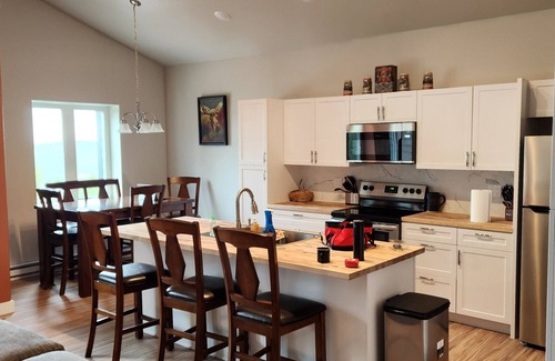 Georgetown Casa | Cozy home with amazing views, close to Discovery Ski Area. Pet Friendly
