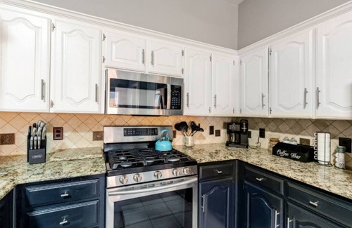 Saginaw Casa | Cozy Home with pool and backyard, 5 bed house.