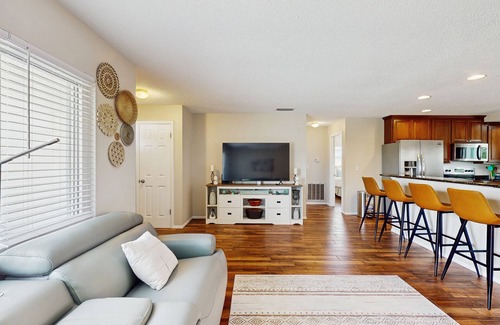Bradenton Casa | Cozy home with private pool, lanai, and washer & dryer