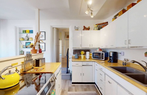 Pinyon Pines Casa | Cozy home with picturesque views of the mountains, a fireplace, and internet