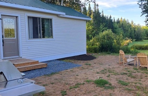 Atlantic Provinces Apartamento | Cozy Homestead Guesthouse. Located 10 minutes to Oromocto 25 min to Fredericton