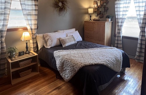 Mason City Casa | Cozy House- 5 minutes to Hospital