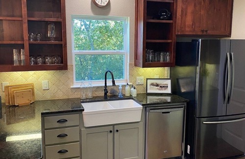 Muenster Casa | Cozy house close to wineries; hot tub; amazing views of Red River Valley