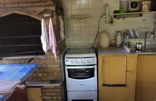 Bosque de Geriba Casa | Cozy house in geriba forest with pool sauna and garden with trees