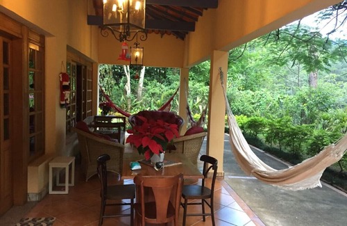 Itaipava Cabaña | ACOGEDORA CASA EN ITAIPAVA A 5 MINUTOS DEL CENTRO. Rodeado de naturaleza