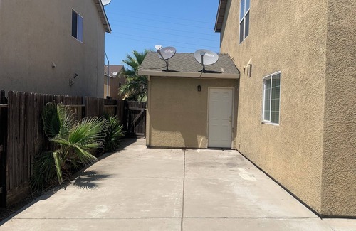 Merced Casa | Cozy house in lovely Merced with AC, WiFinNear Merced Mall and UC Merced