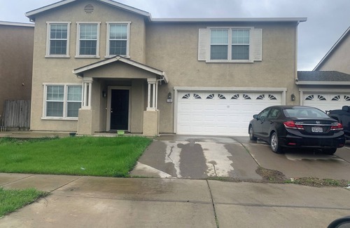 Merced Casa | Cozy house in lovely Merced with AC, WiFinNear Merced Mall and UC Merced