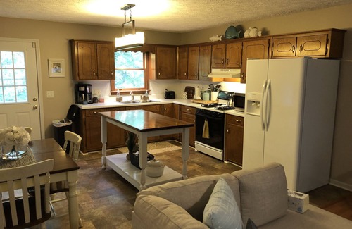 Pittsville Casa | Private house on Leesville Lake