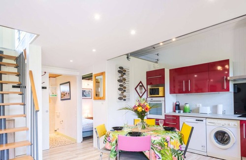 Sanguinet Chalet De Esquí | Cozy House in Sanguinet – 4 Guests – Wheelchair Accessible – Shared Garden