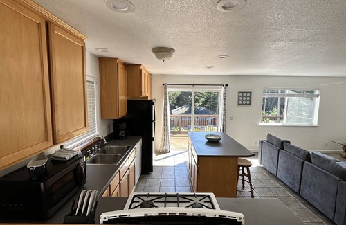 Shelter Cove Casa | Cozy House in Shelter Cove